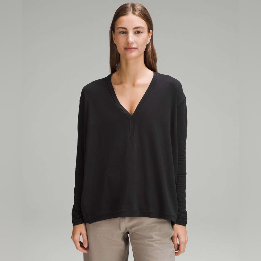 Lululemon Back In Action V-Neck Long Sleeve Shirt curved hem tee pima